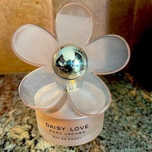 Daisy Love Marc Jacobs